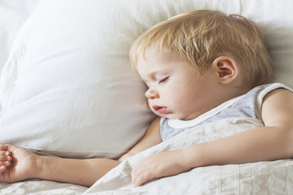Come addormentare un neonato: i consigli di una mamma