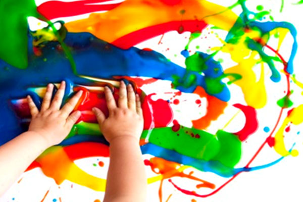 L'importanza e i benefici dell'arte nella crescita dei bambini
